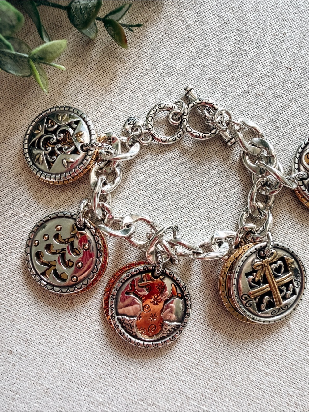 Brighton Mixed Metal Medallion Charm Bracelet Silver Gold - Picture 2 of 4